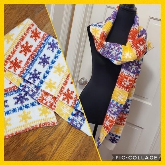 Old Navy Colorful Snowflake print  Chunky Knit Winter Scarf - Picture 1 of 7